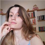 Laureata in Lettere offre lezioni di lingua e letteratura latina. Disponibile anche per le altre materie umanistiche